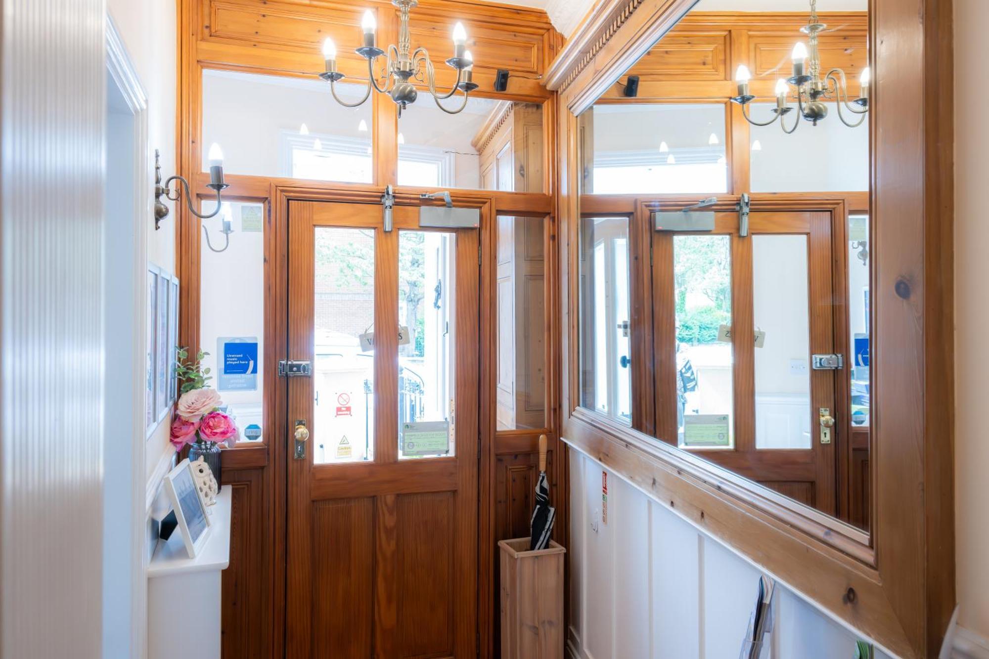 The Courtyard Guest House 그레이트야머스 외부 사진