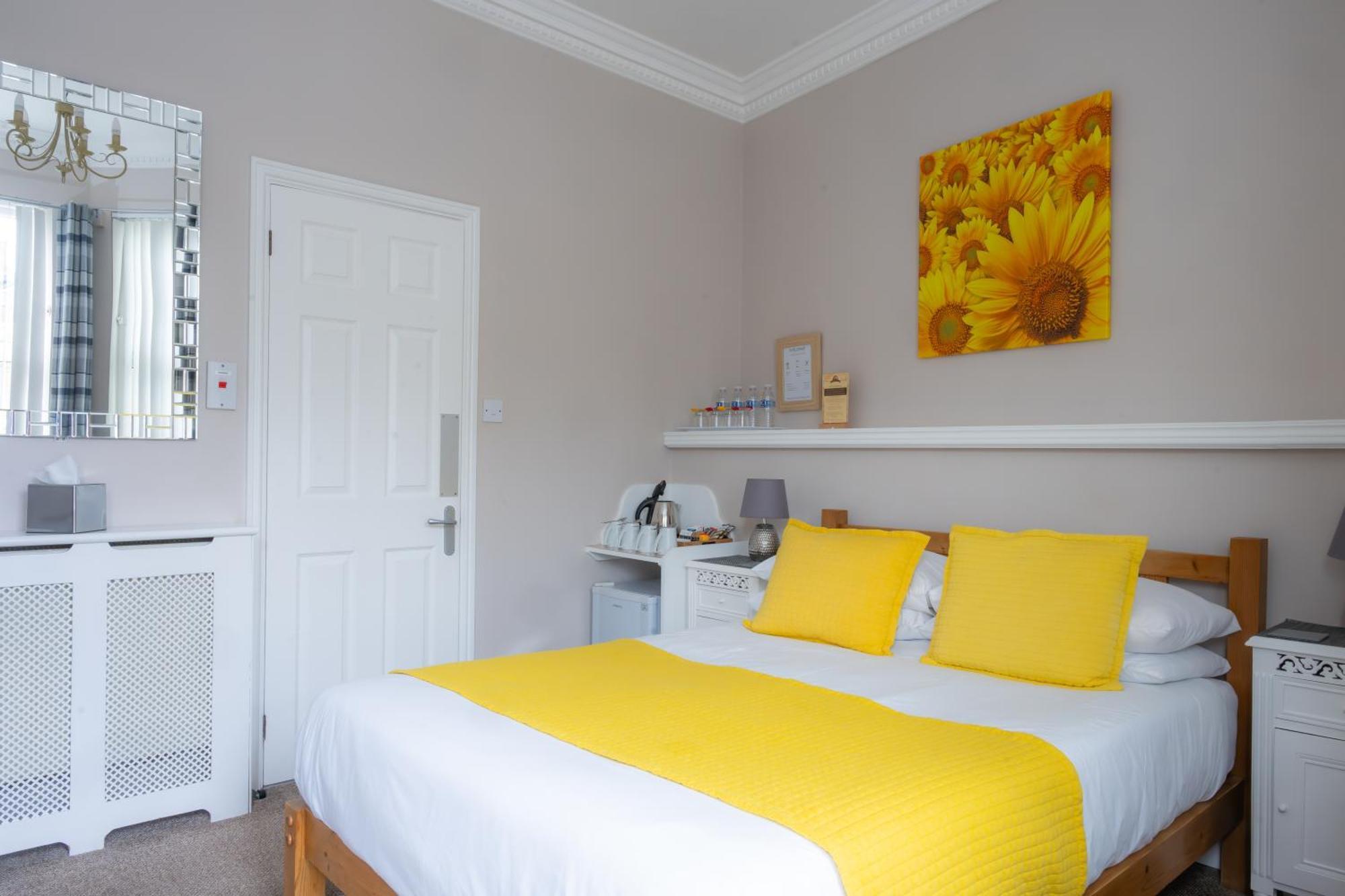 The Courtyard Guest House 그레이트야머스 외부 사진