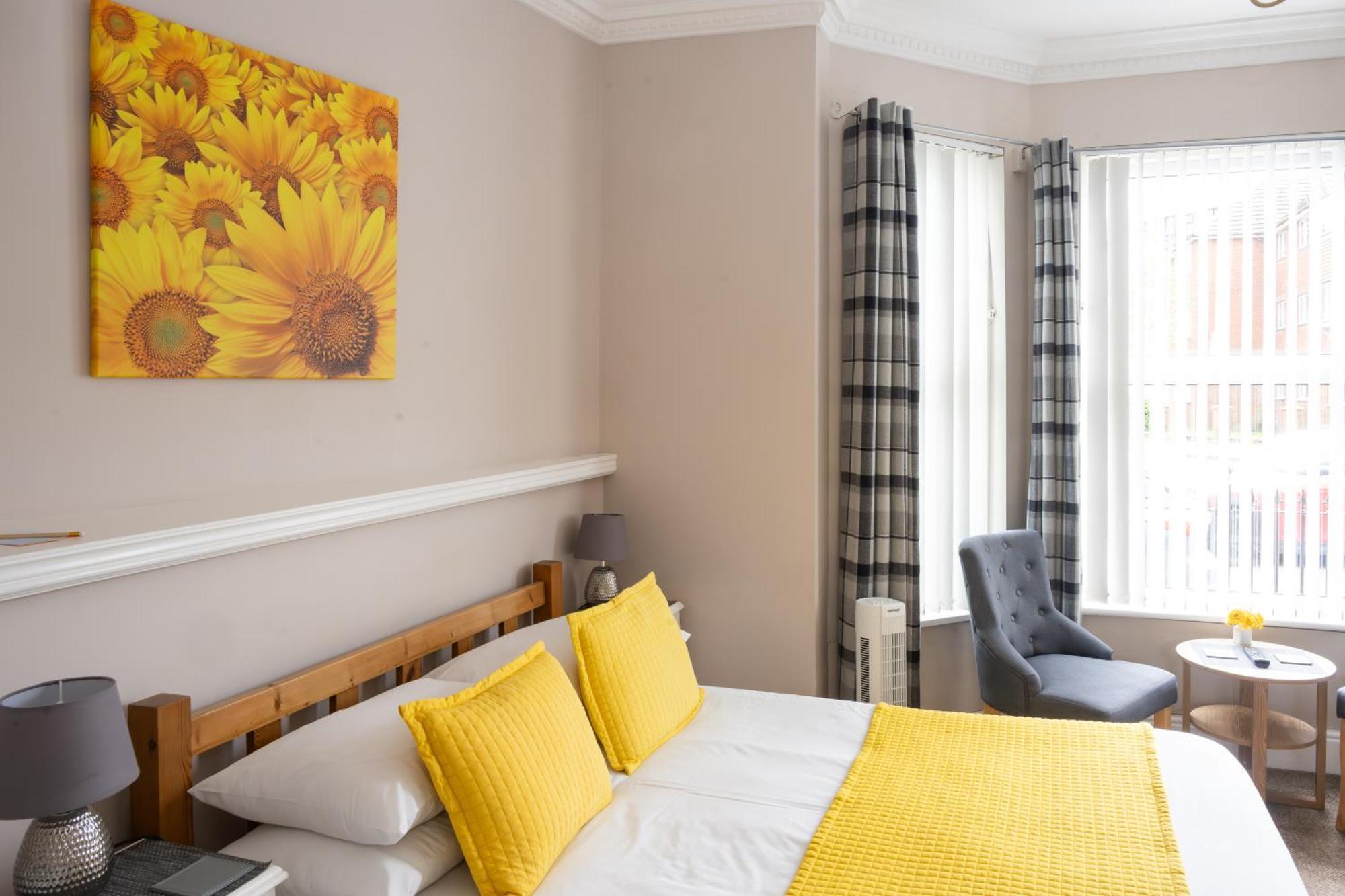 The Courtyard Guest House 그레이트야머스 외부 사진