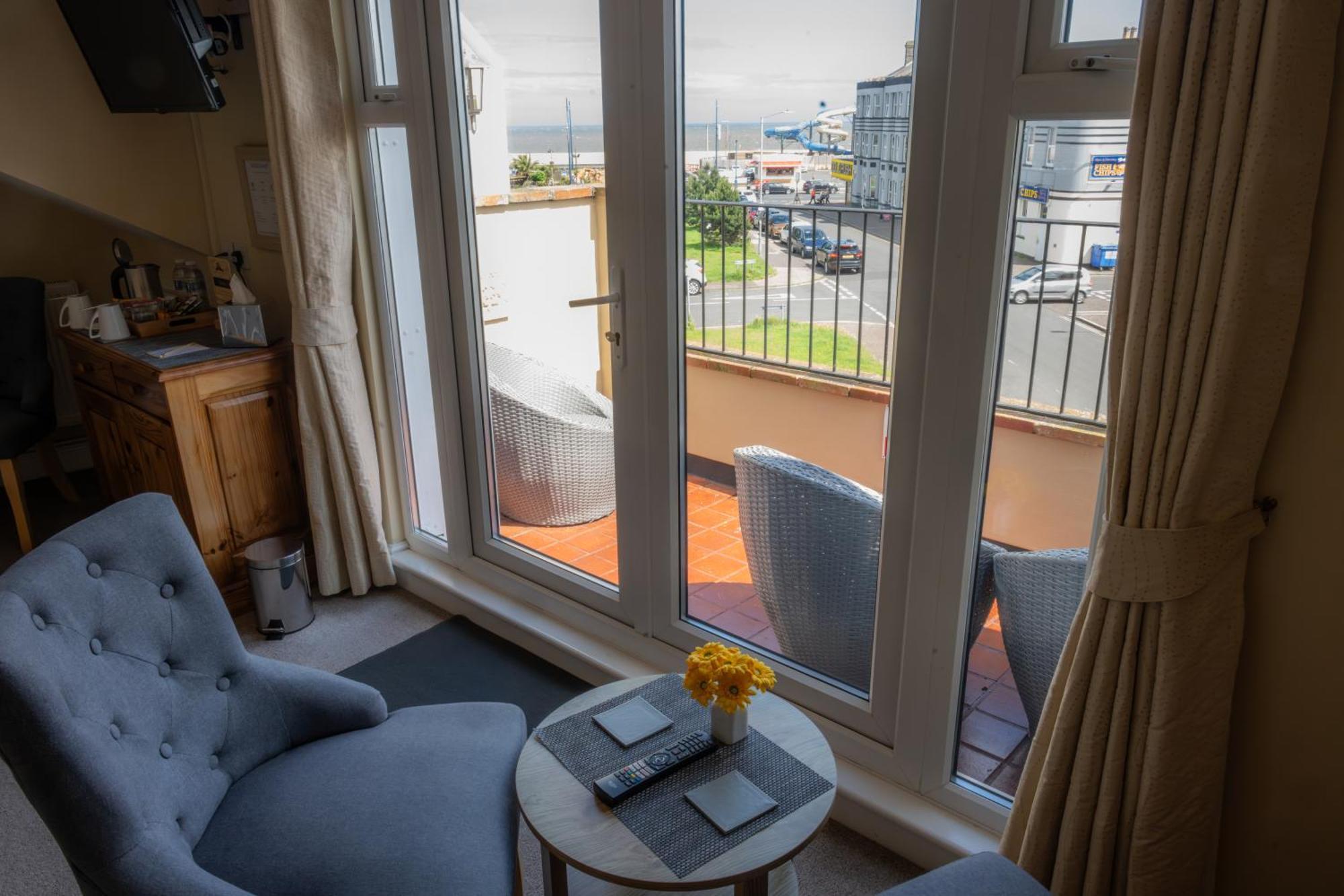 The Courtyard Guest House 그레이트야머스 외부 사진