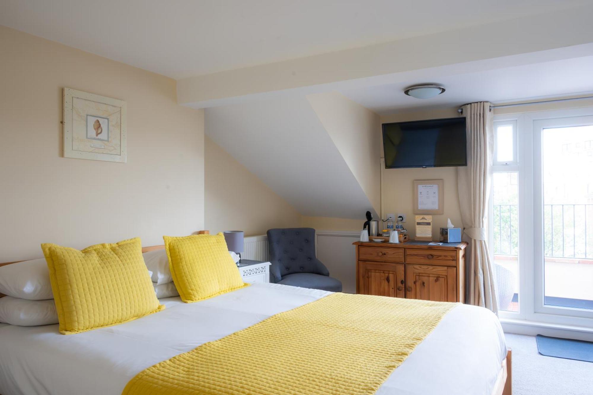 The Courtyard Guest House 그레이트야머스 외부 사진